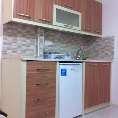 Yeni Astral Hotel *