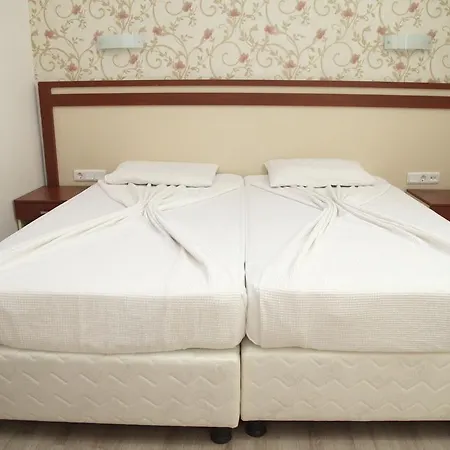 Hotell Yeni Astral *