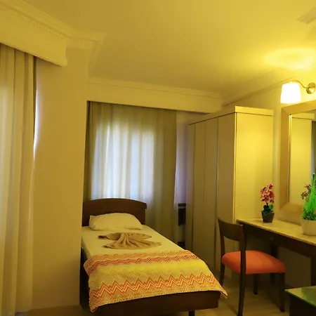 Hotell Yeni Astral *