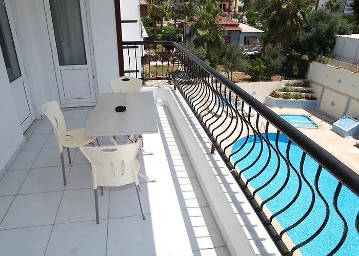 Yeni Astral מלון